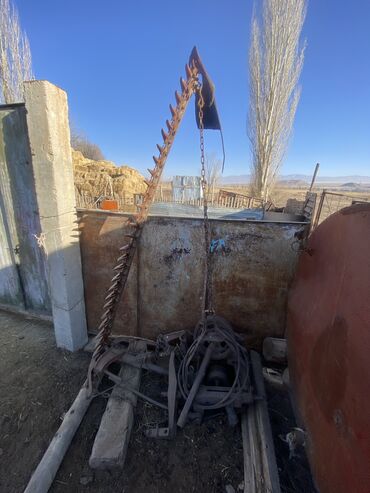 Тракторы МТЗ (Беларус): Модель: 82 экспортный, Б/у, 1995 г., С пресс-подборщиком — 10