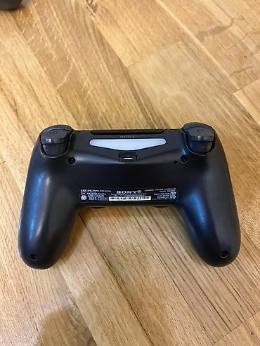 3 d panel: Sony PlayStation 4 paketi diskde var football 2 dene Tərkib: - PS4 — 4