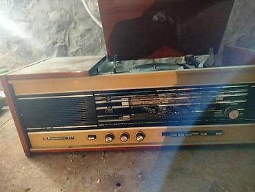 ikinci el dvd: Vintage radiola və mexaniki tikiş maşını dəsti - Radiola: Korpusda — 1