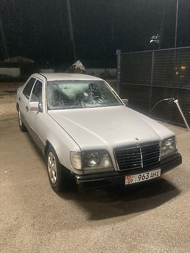 кабина портер 1: Mercedes-Benz W124: 1994 г., 2 л, Автомат, Бензин, Седан — 10