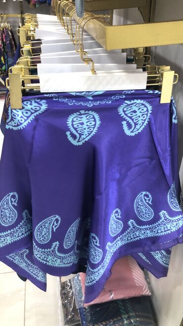 Baş geyimləri: Kəlağayı pambıq materıal.ıpekler de var .140/140 ölçüdə.qutu var -da lalafo.az — 22 Baş geyimləri: Kəlağayı pambıq materıal.ıpekler de var .140/140 ölçüdə.qutu var — 22