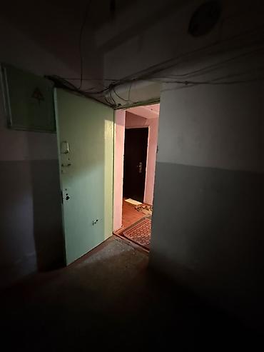 Долгосрочная аренда комнат: 23 м², С мебелью частично — 12
