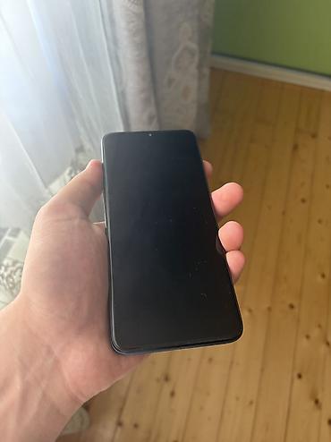Digər mobil telefonlar: TCL 20E smartfon - Ekran: 6.52" HD+ (720×1600), damla-notch ön kamera — 4
