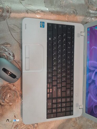 kontakt home 2ci el: Toshiba, 15.6 ", Intel Core i3, 256 GB