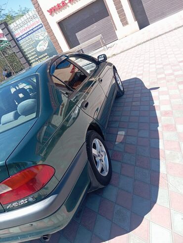 купить prado 120: Toyota Avensis: 1998 г., 1.8 л, Механика, Бензин, Седан