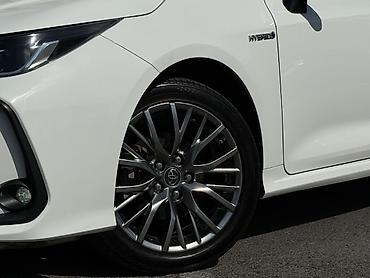 полики королла: Toyota Corolla: 2019 г., 1.8 л, Вариатор, Гибрид, Седан — 3
