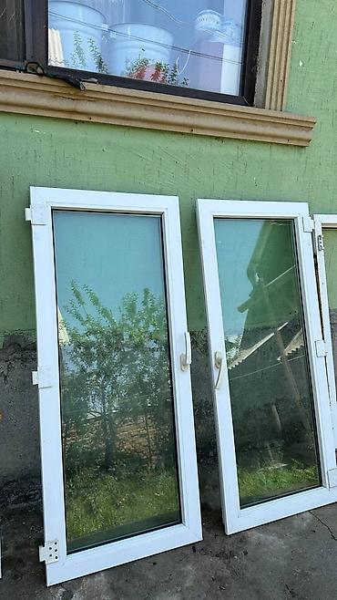 Продаю б\у пластиковые окна размер 3 штуки высота 1.36 ширина — 2