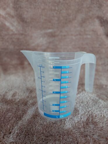 Digər qab-qacaq və mətbəx ləvazimatları: Ölçü qrafinləri dəsti – şəffaf plastik, tutacaqlı və tökmə ağızlı - — 28