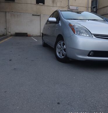 Toyota: Toyota Prius: 1.5 l | 2006 il Hetçbek