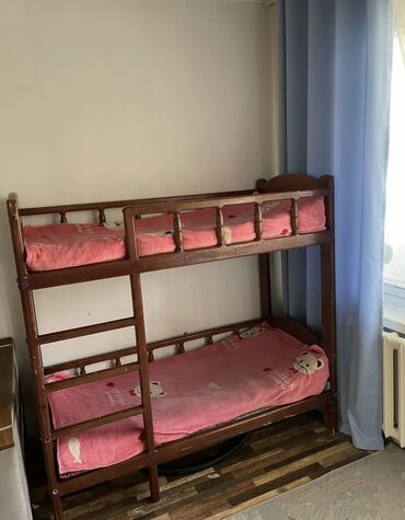Двухъярусные кровати: Г.КАНТ!!! . Срочно Двухъярусный кровать очень прочный в отл состоянии