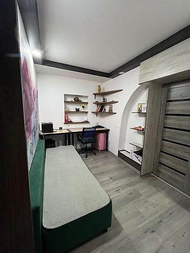 Продажа коттеджей и домов: 🏡 ПРОДАЁТСЯ ДОМ ОТ СОБСТВЕННИКА! 📍г. Бишкек, Ленинский район пер — 14