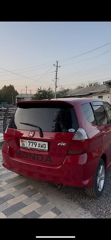 мерс 210 е класс: Honda Fit: 2005 г., Хэтчбэк — 4