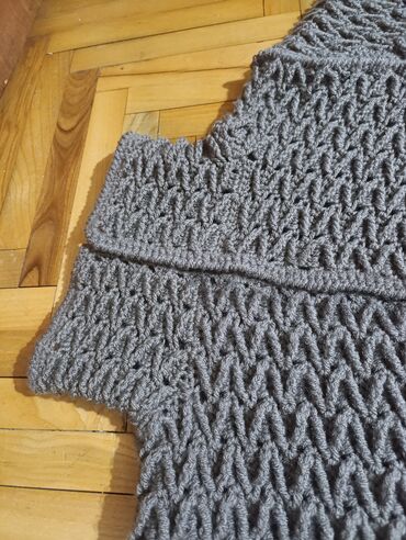 Džemperi, kardigani: M, Vuna na lalafo.rs — 2 Džemperi, kardigani: M, Vuna — 2