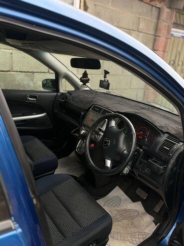 Honda: Honda Stream: 2004 г., 1.7 л, Автомат, Минивэн — 9