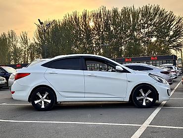 е 211: Hyundai Solaris: 2013 г., 1.6 л, Автомат, Бензин, Седан — 5