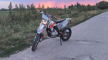 эндуро японец: Эндуро-мотоцикл Kayo (дизайн KAYO, серо‑оранжевая графика) - Тип — 2