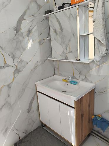 Продажа времянок: Продаю дом в центре сокулуке 3 комнатный участок 3 соток .свет, вода — 8