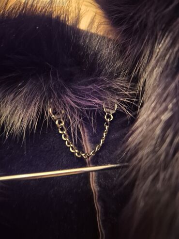 Kürklər: Uzan uzunluqda qadın şubası. - Material: təbii dəridin nubuk tərəfi — 9