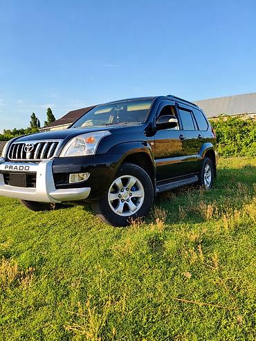 275 35 19: Toyota Land Cruiser Prado SUV. Qara rəngli kuzova malik bu model — 1