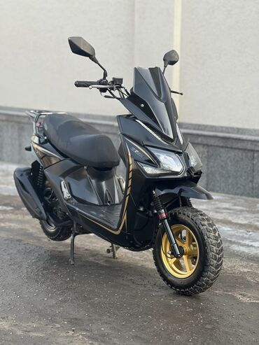 Скутеры: Скутер Yamaha, 150 куб. см, Бензин, Б/у