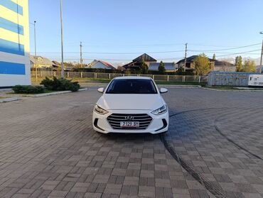 свежая газета работа: Hyundai Elantra: 2018 г., 2 л, Автомат, Бензин, Седан