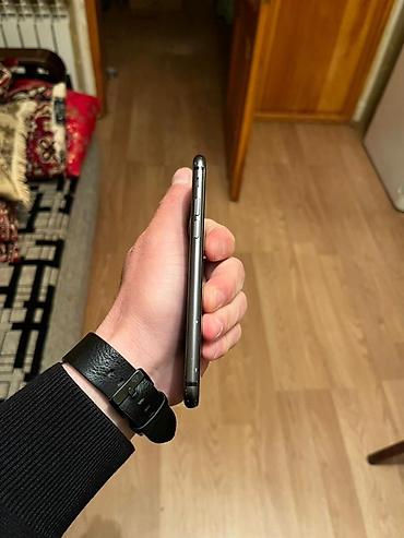 iphone 8 kaca satılır: IPhone 8, 64 GB, Qara, Barmaq izi — 4