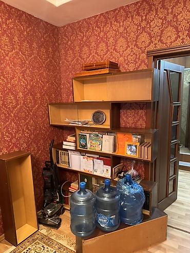 Столы и стулья для зала: Большой обеденный комплект из натурального дерева: овальный раздвижной — 10