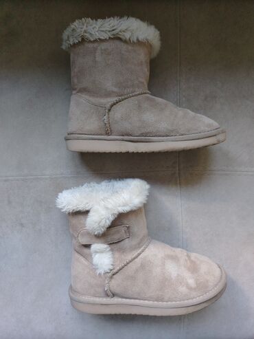 Ugg čizme: Prelepe čizme, kao ugg, malo nošene. Izuzetno tople, krzno mekano — 11