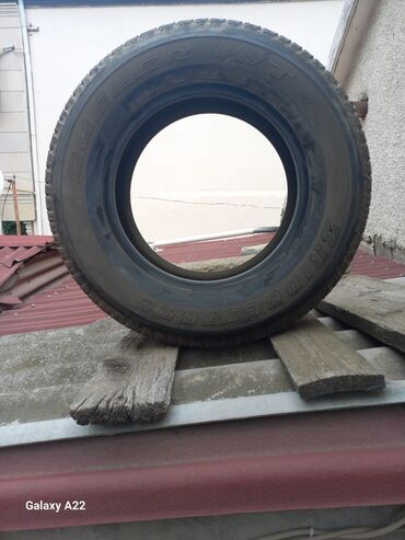 Disklər: Yeni Şin Bridgestone 235 / 70 / R 16