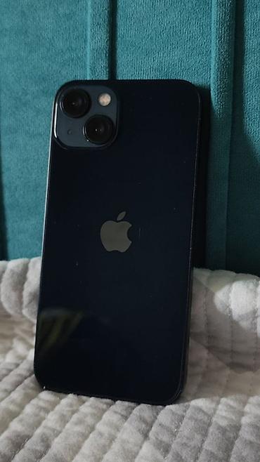 Apple iPhone: IPhone 13, Б/у, 128 ГБ, Черный, Чехол, 85 % — 1