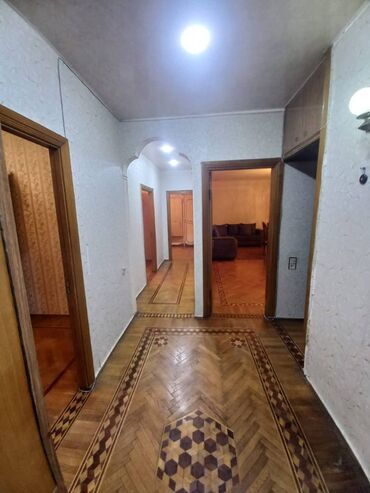 Uzunmüddətli kirayə mənzillər: 6-cı mikrorayon, Mirmahmud Kazimovski küçəsində (Alvadı marketlə — 8