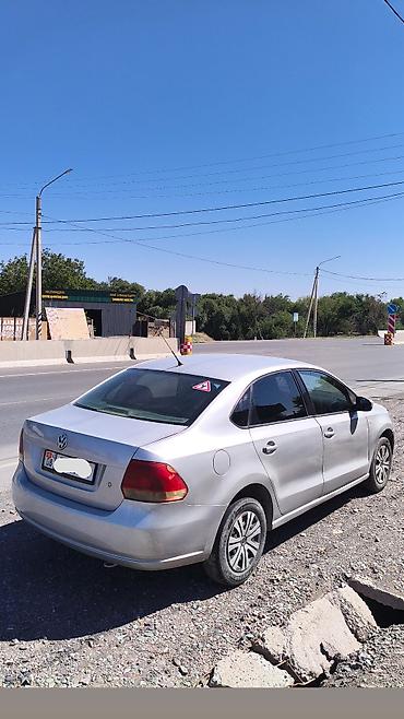 Volkswagen Polo: 2012 г., 1.6 л, Механика, Бензин, Седан — 2