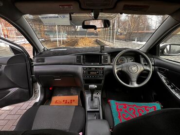 Toyota: Toyota Corolla: 2004 г., 1.5 л, Автомат, Бензин, Хэтчбэк — 11