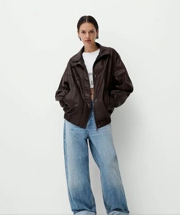 yun şal: Qadın üçün tünd qəhvəyi rəngdə oversize üslubda eco dəri jaket