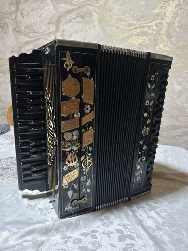 Akkordeonlar: Akustik Akkordeon — 6