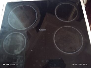 Plitələr və bişirmə panelləri: Plitə Hotpoint-Ariston, Elektrik, Ayrıca dayanan, 4 gözlü, Yeni