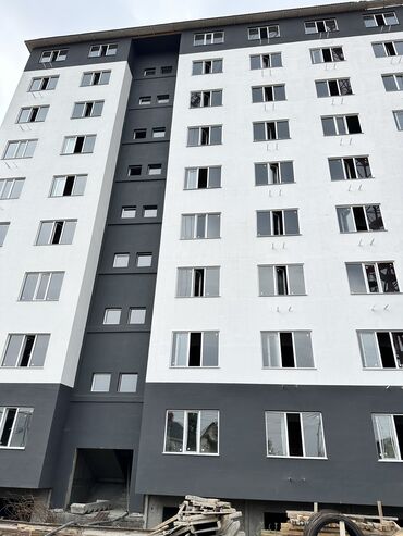 срочно продаётся 1 комнатная квартира в районе ошского рынка по улице кенсуйская: 1 комната, 45 м², 106 серия, 5 этаж, ПСО (под самоотделку)