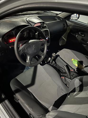 корея кар ком: Mitsubishi Carisma: 2002 г., 1.6 л, Механика, Бензин, Лифтбек — 8