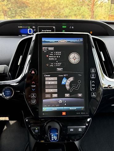 Toyota: Toyota Prius: 2019 г., Вариатор, Бензин — 7