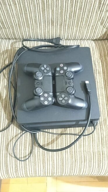 ddr 4: Sony PlayStation 4 Slim oyun konsolu dəsti. Xüsusiyyətlər və