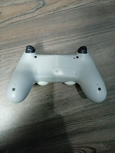 ps4 usb kabel original: A klass pultar. Birisinin qiyməti 15 manat. Hamısını alana endirim — 3