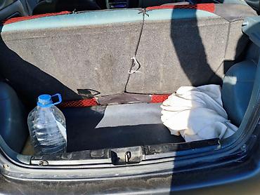 Toyota: Toyota Vitz: 2000 г., 1 л, Хэтчбэк — 8