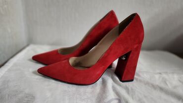 женские бордовые туфли: Туфли, 38, Basconi, Новый, цвет - Красный, Самовывоз