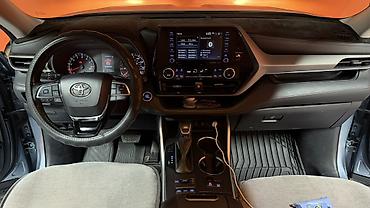 Toyota: Toyota Highlander: 2020 г., Автомат, Бензин, Кроссовер — 7