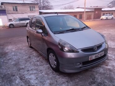 Honda: Honda Fit: 2003 г., 1.3 л, Вариатор, Бензин