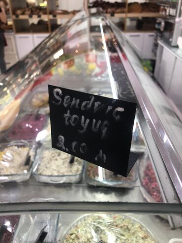 Vitrin üçün aksesuarlar: Bir başa istehsalçıdan.Məhsullarınız üçün özəl stend vitrinlər — 17