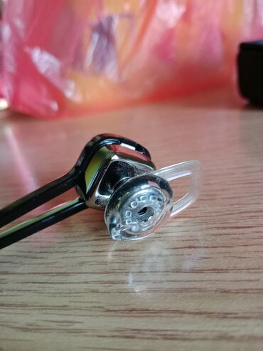 Slušalice: Plantronics Discovery 925™® Plantronics Discovery® 925 су Bluetooth® — 18