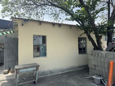 срочно продаётся 1 комнатная квартира в районе ошского рынка по улице кенсуйская: 40 м², 2 комнаты, Утепленный, Забор, огорожен