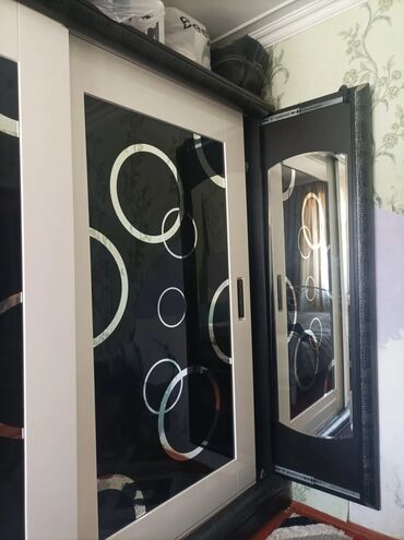 Dolablar: İşlənmiş, Kupe, 2 qapılı Düz dolab, Qarderob, paltar dolabı, Türkiyə