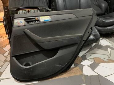 Другие автозапчасти: Дверь Задняя правая Hyundai